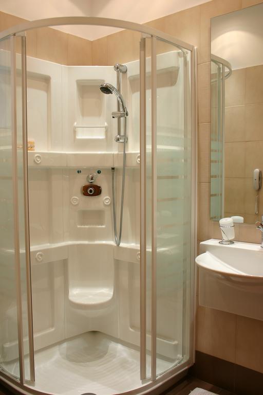 Deves Hotel Nafplio Bilik gambar