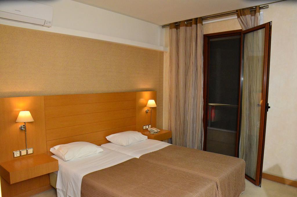 Deves Hotel Nafplio Luaran gambar