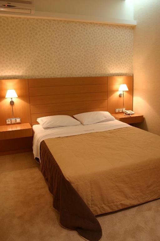 Deves Hotel Nafplio Bilik gambar