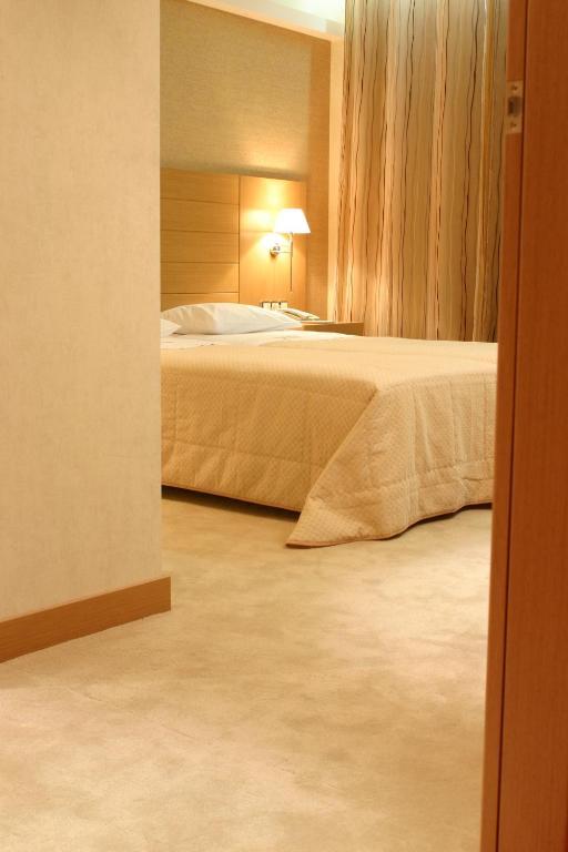 Deves Hotel Nafplio Bilik gambar